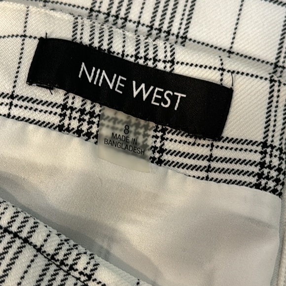 Nine West asymmetric black and white plaid faux wrap skirt Size 8 - Picture 6 of 7
